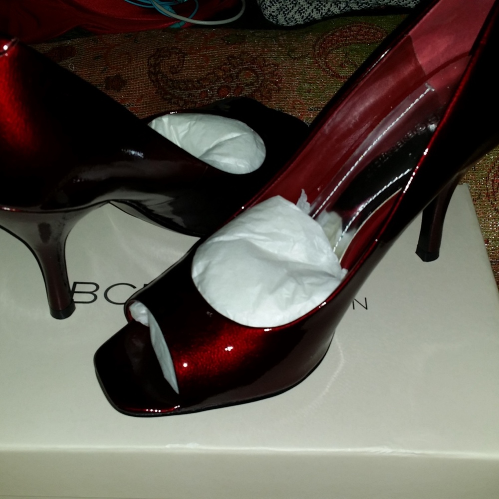BCBGeneration Ruby Red Tumbled Pearl Shoe
